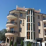 Hotell Family Golden Lion 2*
