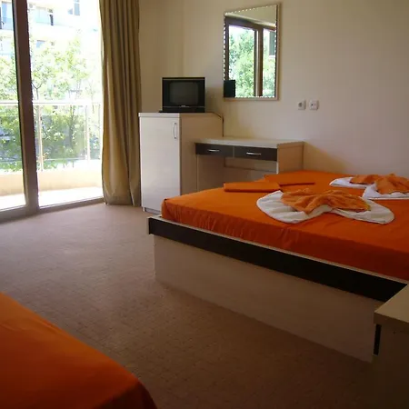 Otel Family Golden Lion