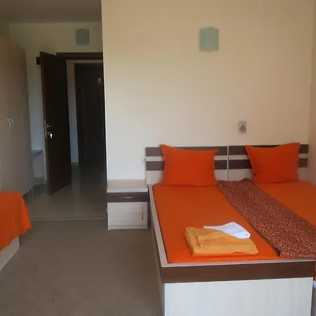 Otel Family Golden Lion 2*