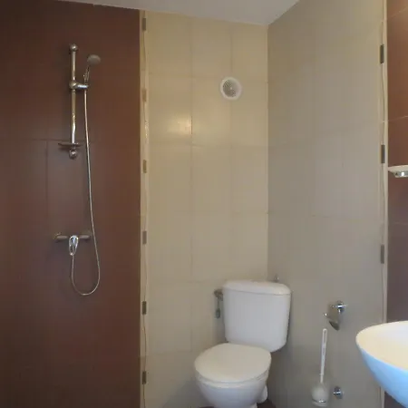 Otel Family Golden Lion